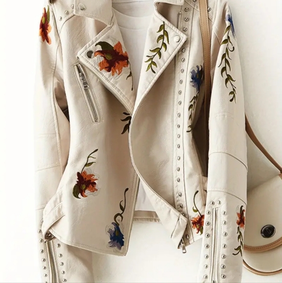 Floral Embroidered Cream Jacket - Picture 3 of 9